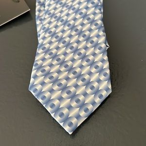 NEW with tags Halston Silk Tie